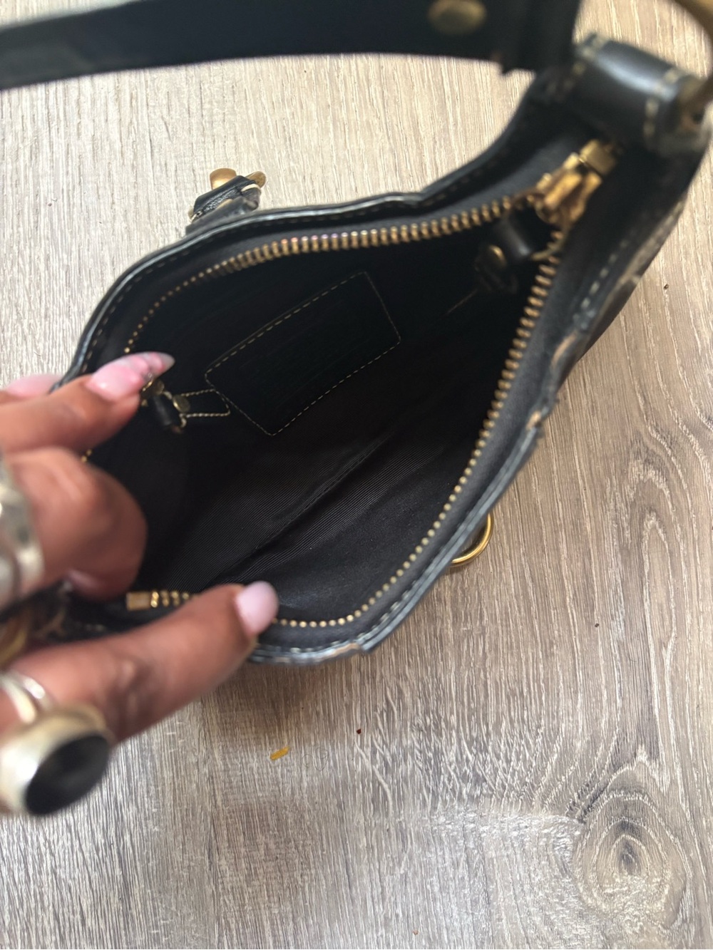 Coach Black Signature Canvas Shoulder Bag with Brass Accents Style 10534 Y2K - Picture 8 of 11